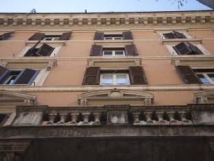 Carlo Alberto House Couette-café Rome