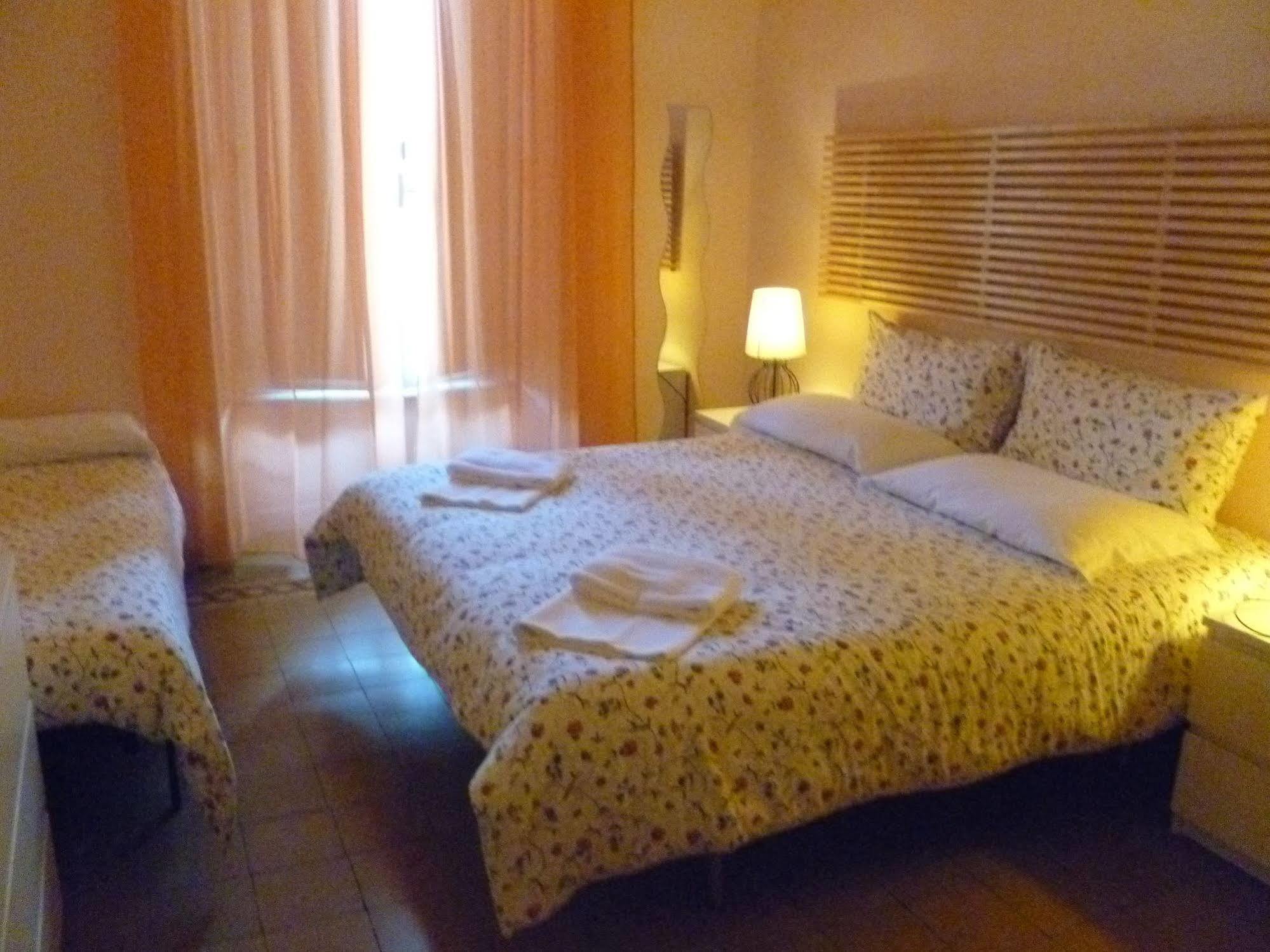 Carlo Alberto House Couette-café Rome